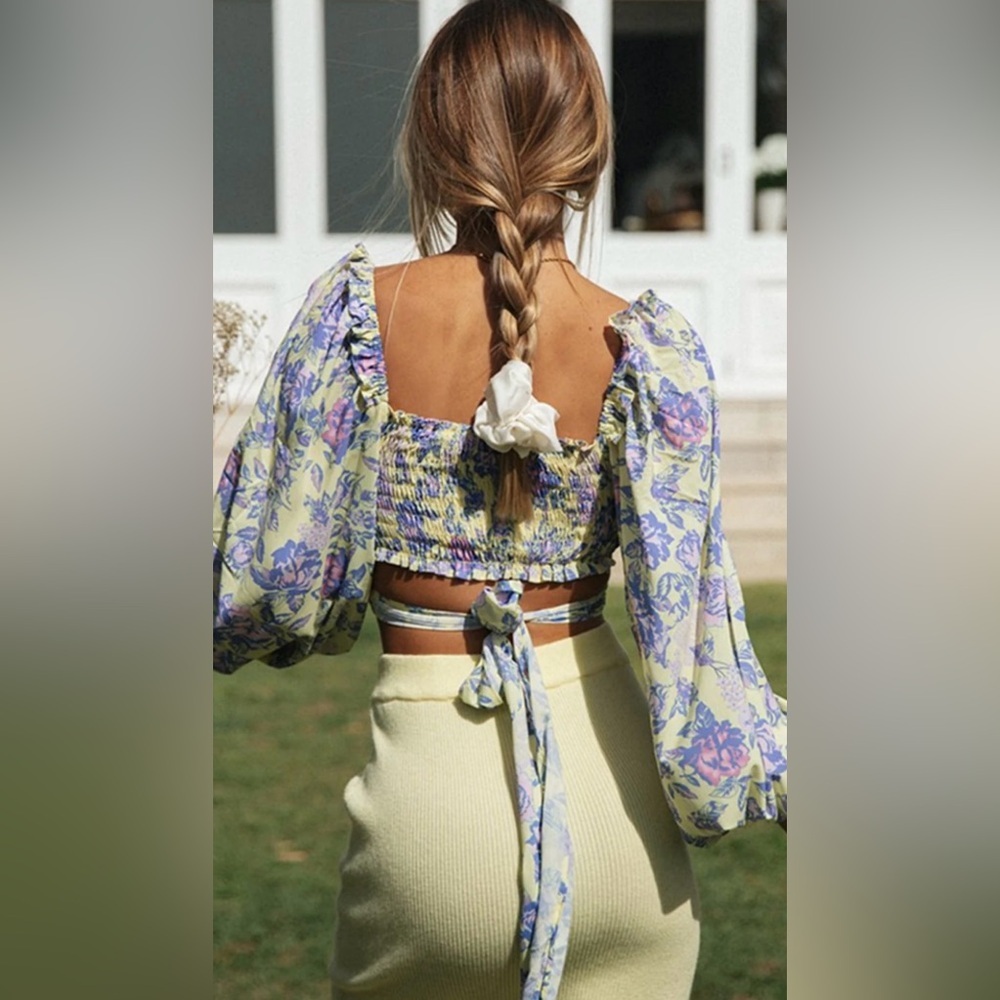 Strangers & Lovers Floral Wrap Crop Top Puff Sleeve Tieβ Front Size S Romantic - Picture 2 of 11
